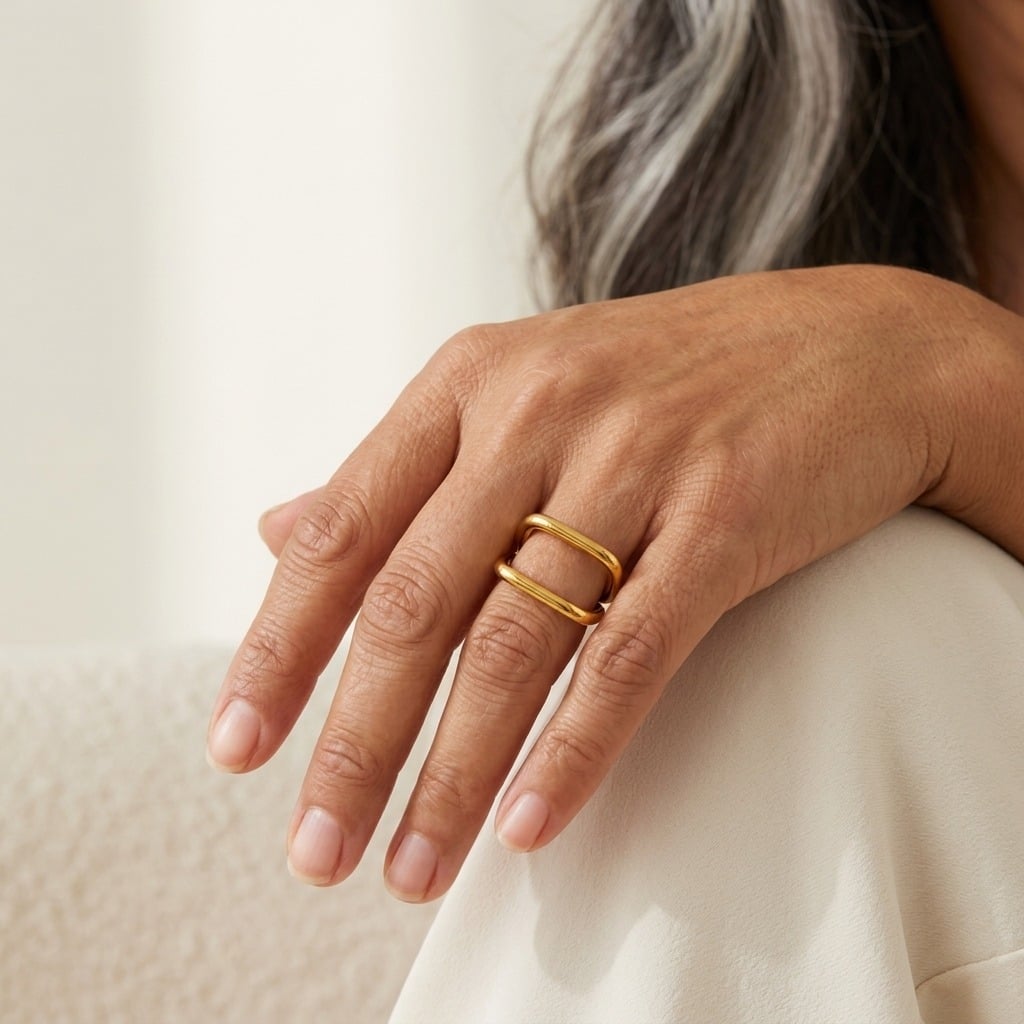 Bague ajustable double anneau géométrique carré en acier inoxydable porté | Bloom × Blaze