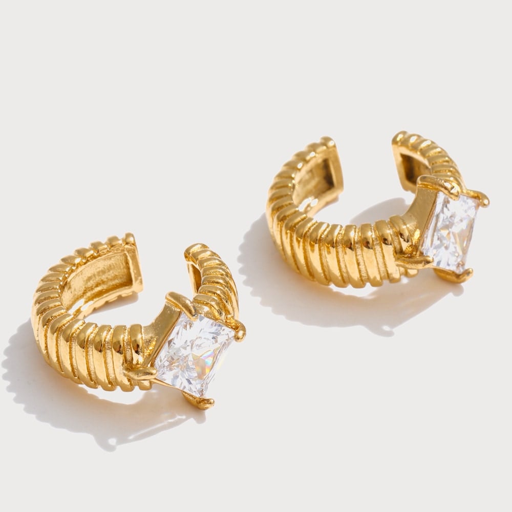 Bague d'oreille côtelée et zircone carrée en acier inoxydable | Bloom × Blaze