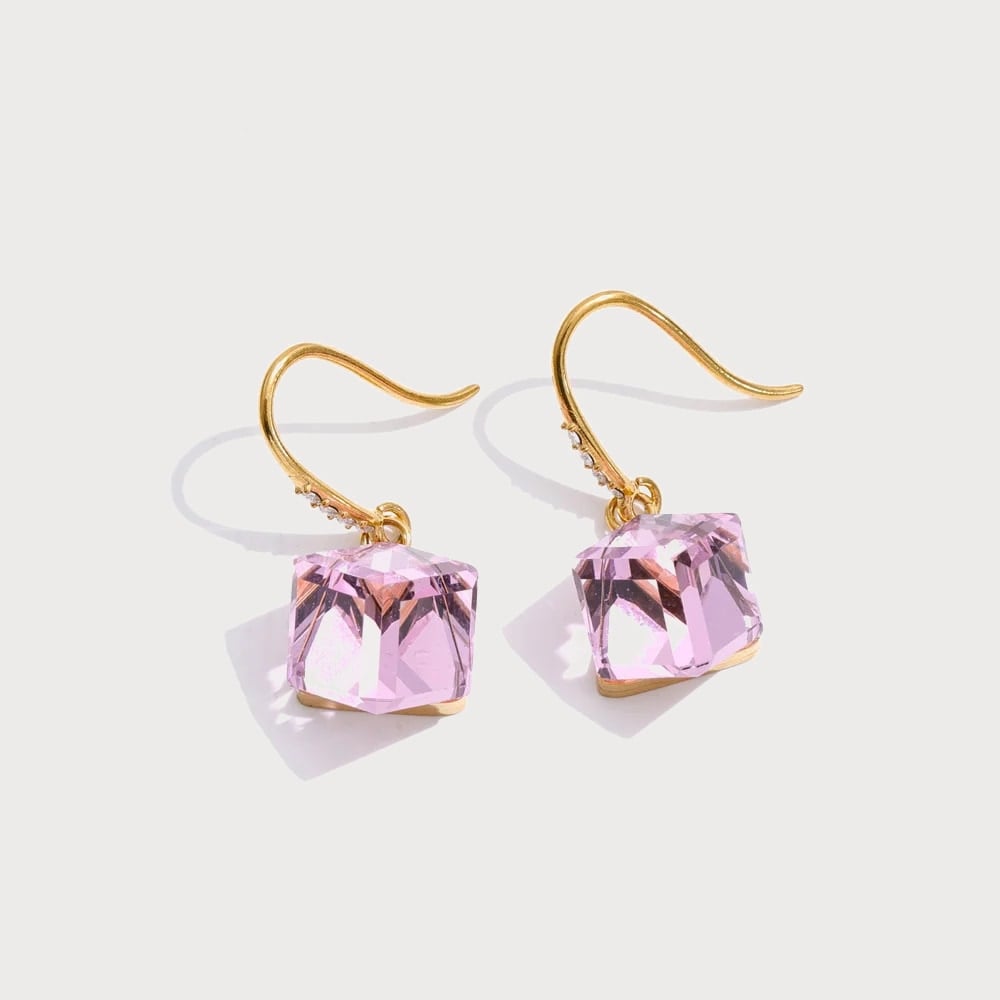 Boucles d'oreilles pendantes à crochet pavé de strass en acier inoxydable — coloris Rose | Bloom × Blaze