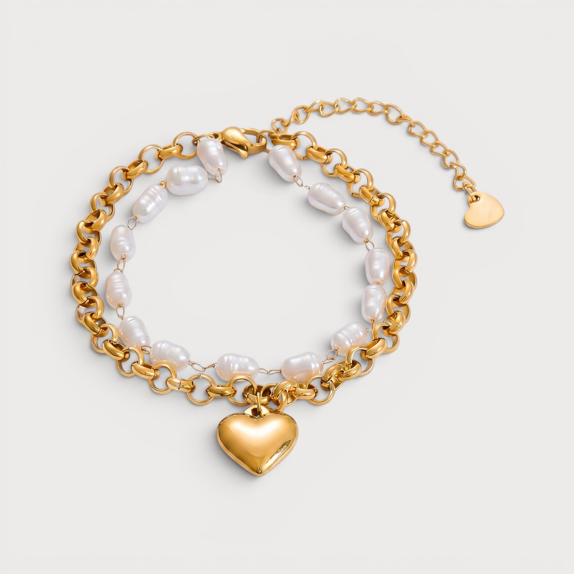 Bracelet perles baroques et cœur bombé en acier inoxydable doré | Bloom × Blaze