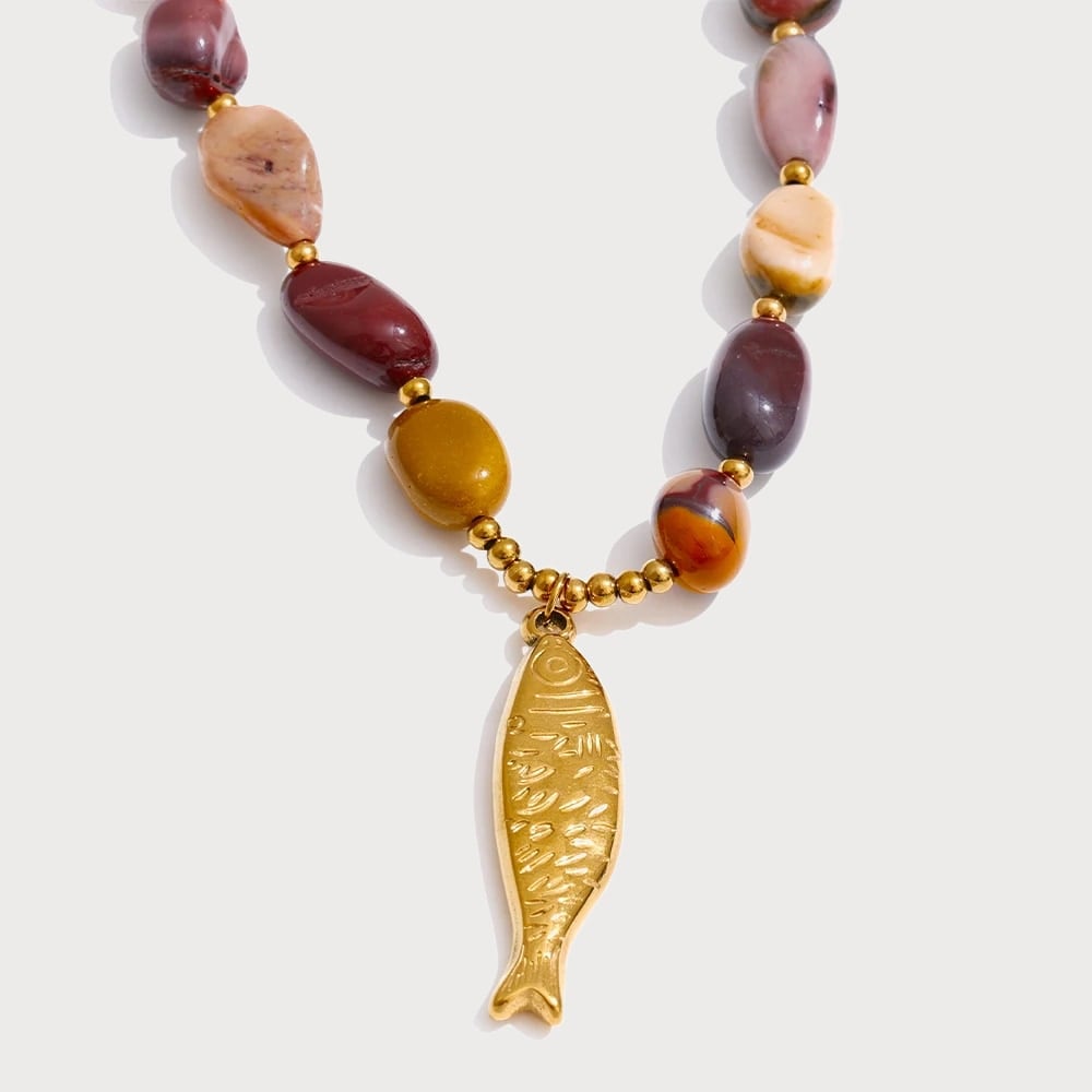 Collier pendentif poisson en acier inoxydable et perles effet pierre | Bloom × Blaze