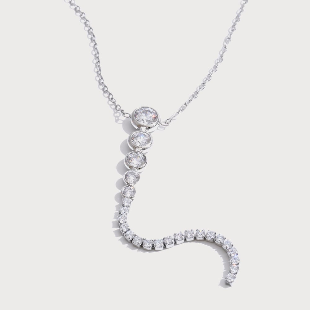 Collier pendentif vague en acier inoxydable et zircone | Bloom × Blaze