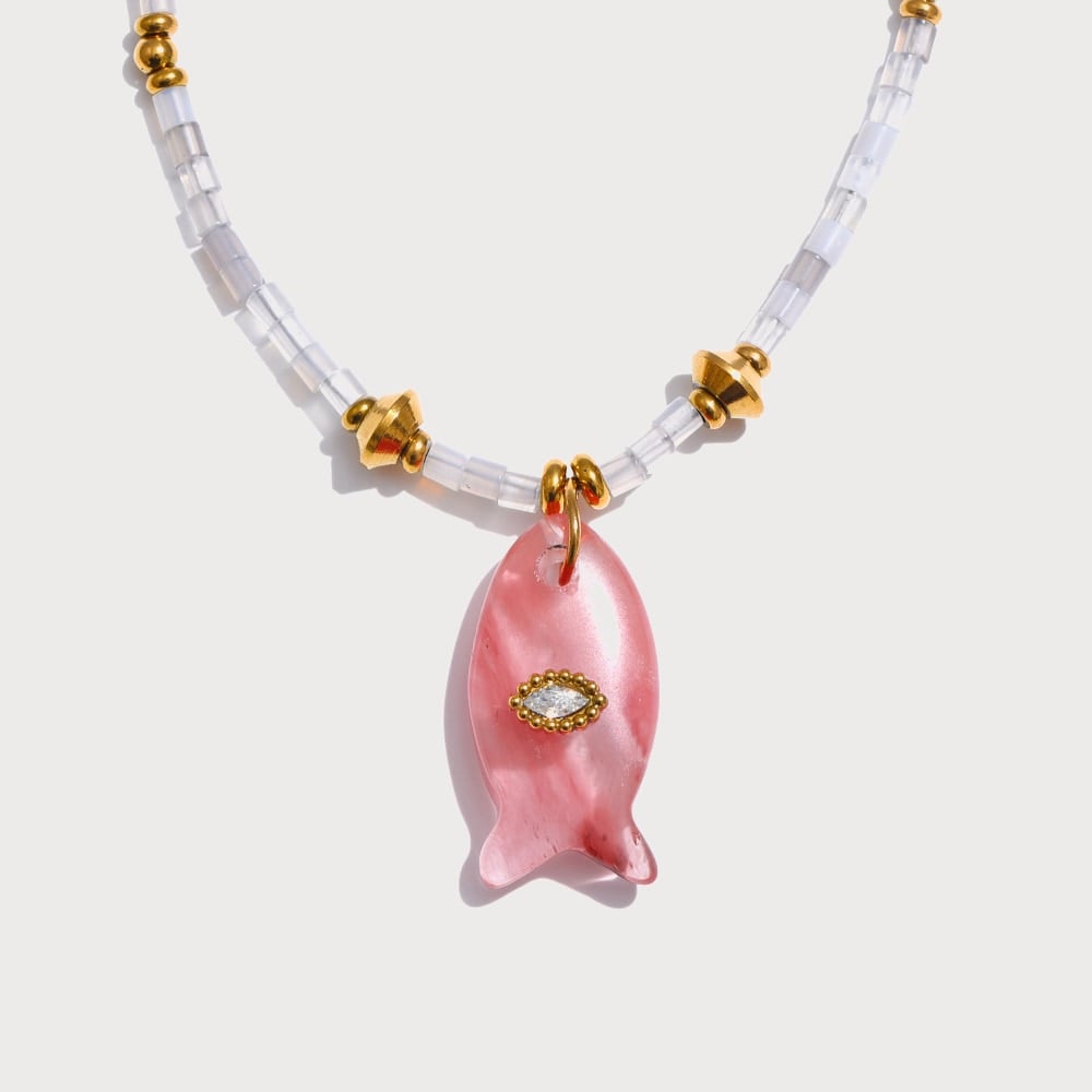 Collier perlé et pendentif poisson en pierre naturelle | Bloom × Blaze