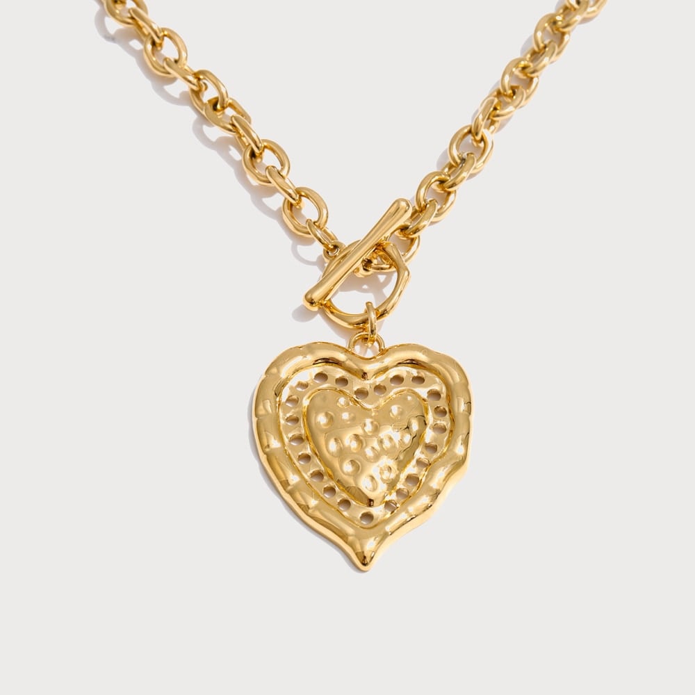 Collier à fermoir T et pendentif cœur martelé en acier inoxydable | Bloom × Blaze