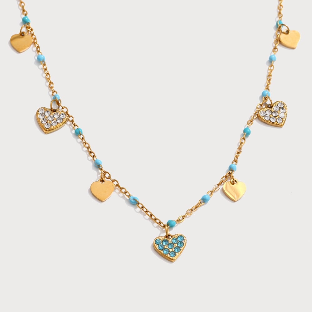 Collier à pampilles cœurs et strass en acier inoxydable doré | Bloom × Blaze