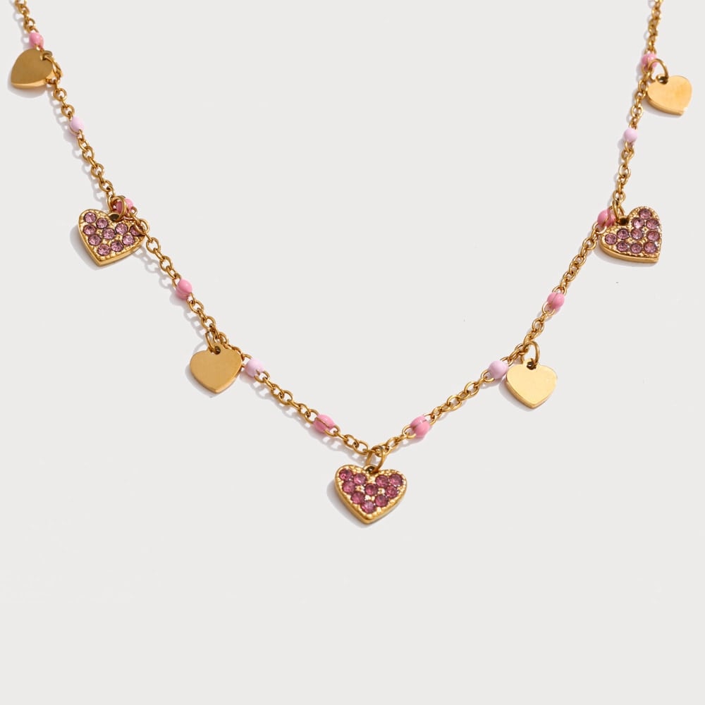 Collier à pampilles cœurs et strass en acier inoxydable doré | Bloom × Blaze